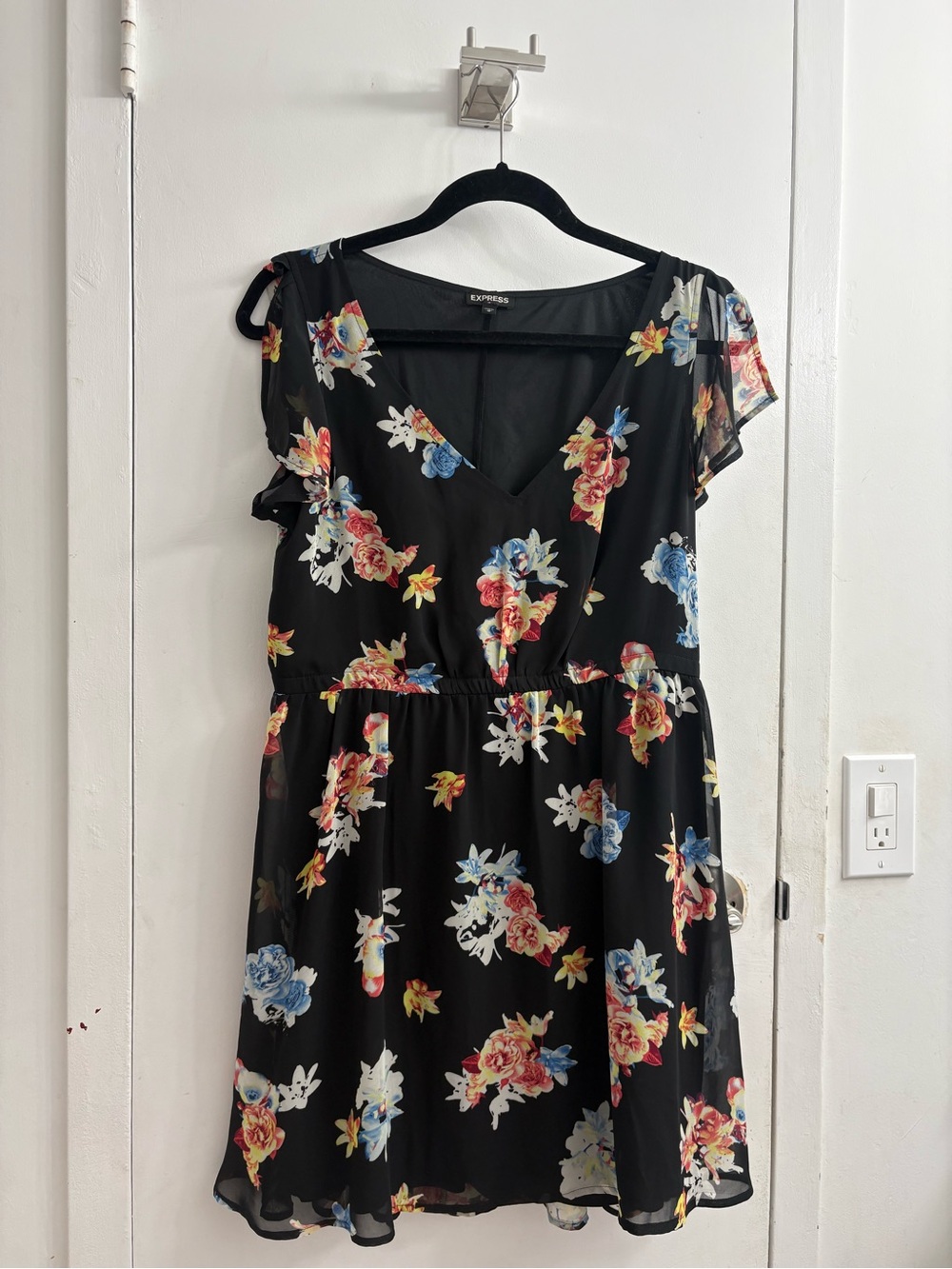 Express Black Floral V-Neck Mini Dress